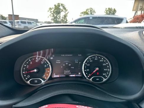 Used 2021 Jeep Renegade Limited AWD/4WD image 11