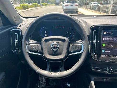 Used 2025 Volvo XC40 B5 Core AWD/4WD image 20