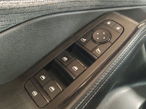 Used 2023 Nissan Rogue SV FWD image 27