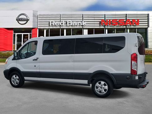 Used 2017 Ford Transit 350 XLT RWD image 5