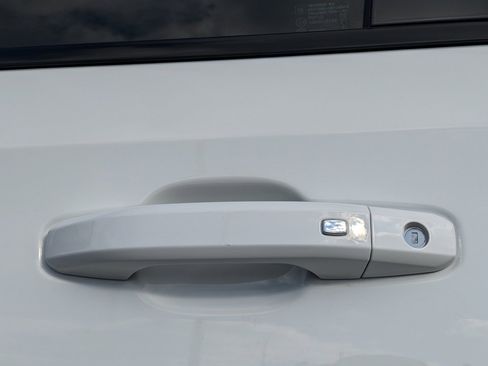 Used 2025 GMC Sierra 1500 AT4 image 23