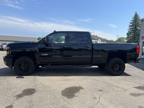 Used 2019 Chevrolet Silverado 2500 LTZ w/ Duramax Plus Package AWD/4WD image 1