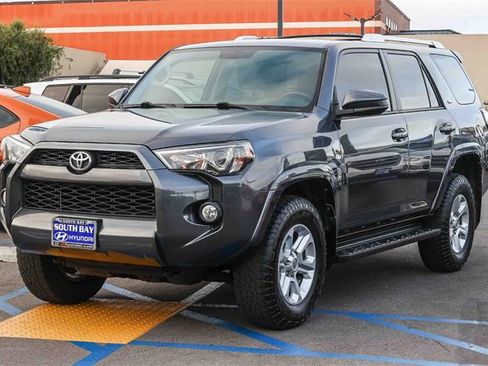Used 2018 Toyota 4Runner SR5 image 3