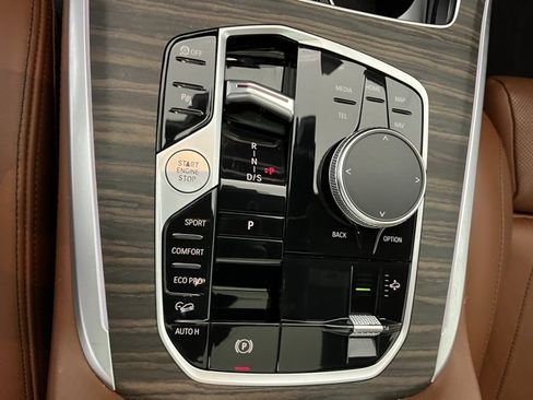 Certified 2023 BMW X7 xDrive40i w/ M Sport Package image 18