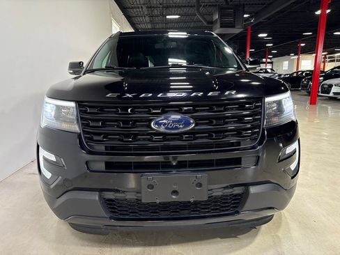 Used 2017 Ford Explorer Sport w/ Equipment Group 401A AWD/4WD image 9