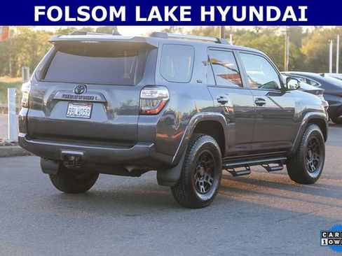 Used 2022 Toyota 4Runner SR5 image 5