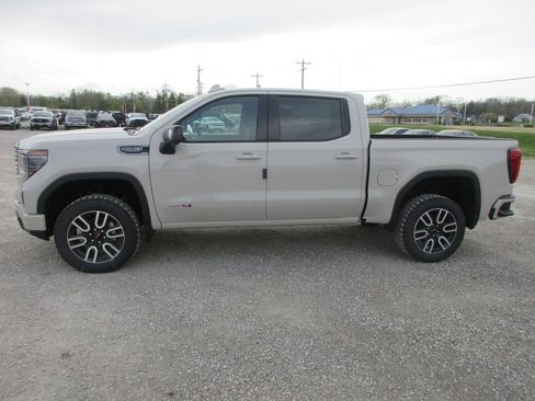 New 2026 GMC Sierra 1500 AT4 w/ AT4 Premium Package AWD/4WD image 10