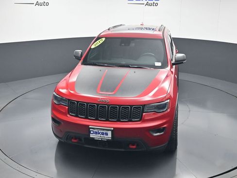 Used 2019 Jeep Grand Cherokee Trailhawk w/ Trailhawk Luxury Group AWD/4WD image 48