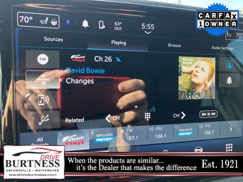 Used 2024 Chrysler Pacifica Touring-L image 36