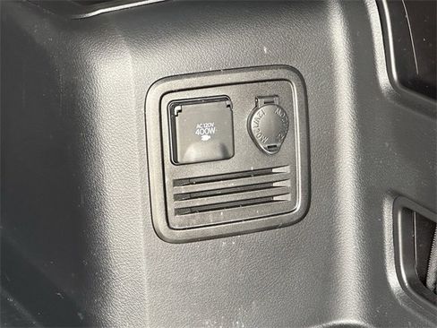 Used 2024 Toyota 4Runner SR5 Premium w/ Moonroof Package image 32