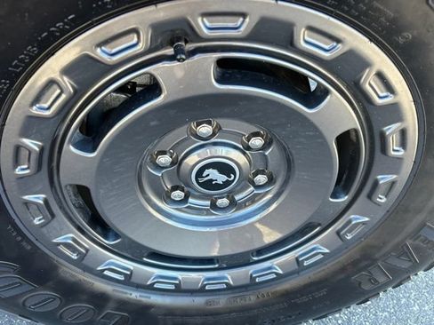 Used 2025 Ford Bronco 2-Door w/ Sasquatch Package AWD/4WD image 9