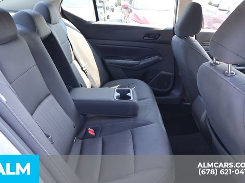 Used 2024 Nissan Altima 2.5 SV FWD image 20