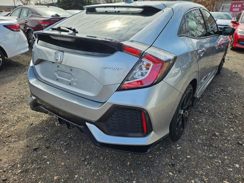 Used 2019 Honda Civic Sport image 2