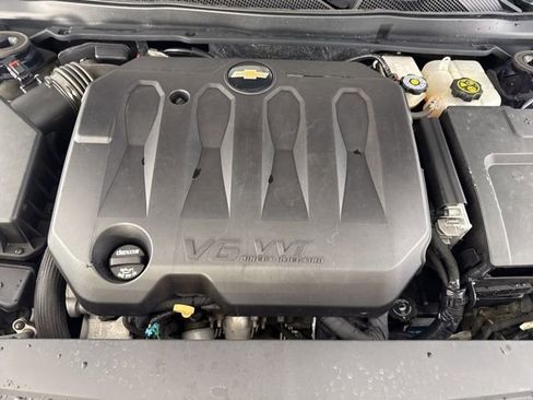 Used 2019 Chevrolet Impala LT FWD image 17