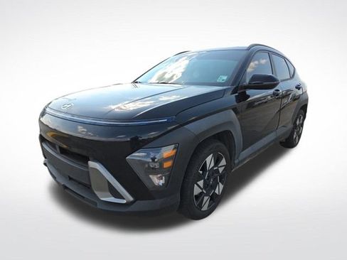 Used 2024 Hyundai Kona SEL w/ Convenience Package FWD image 4
