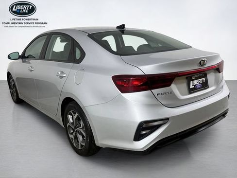 Used 2021 Kia Forte LXS FWD image 5