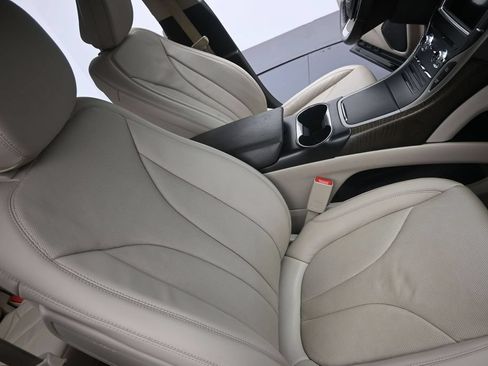 Used 2020 Lincoln Nautilus Reserve AWD/4WD image 11