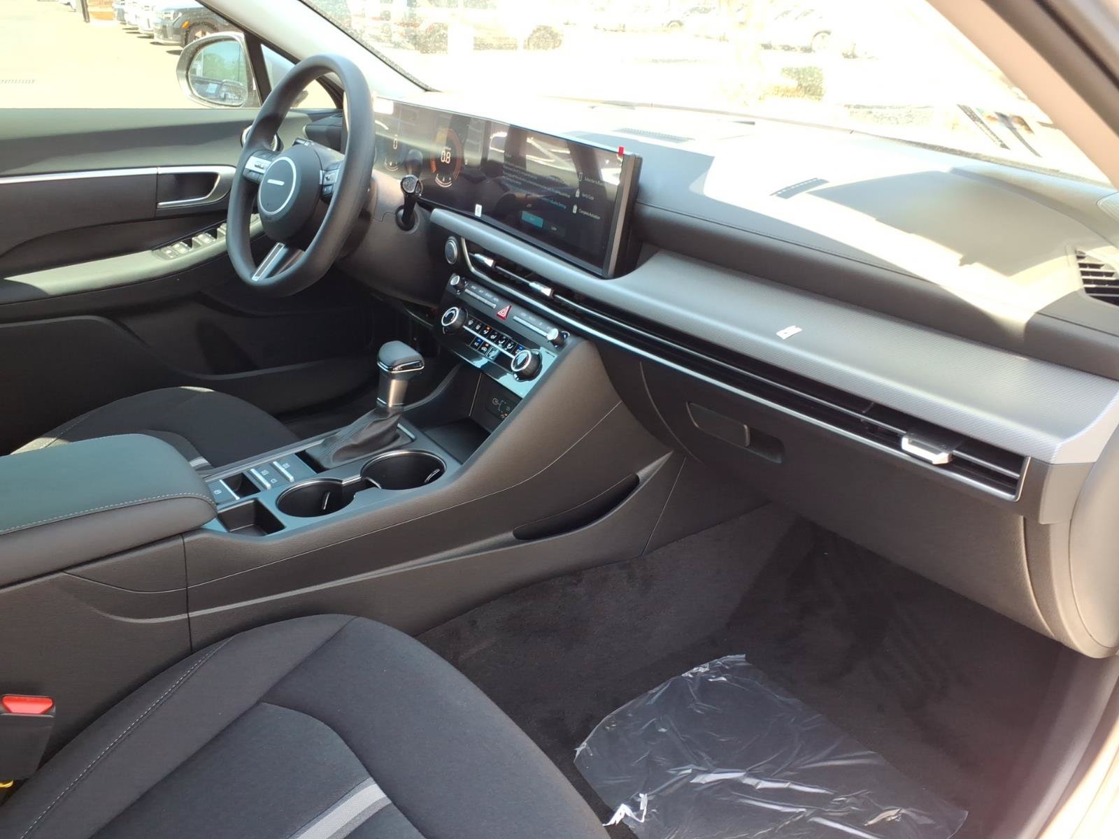 New 2026 Hyundai Sonata SE FWD image 6