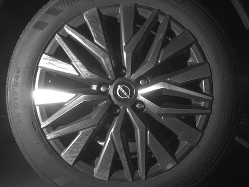 Used 2025 Nissan Altima 2.5 SV FWD image 15