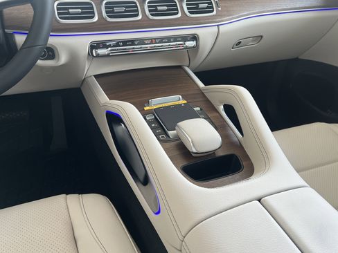 Certified 2025 Mercedes-Benz GLE 350 GLE 350 image 40