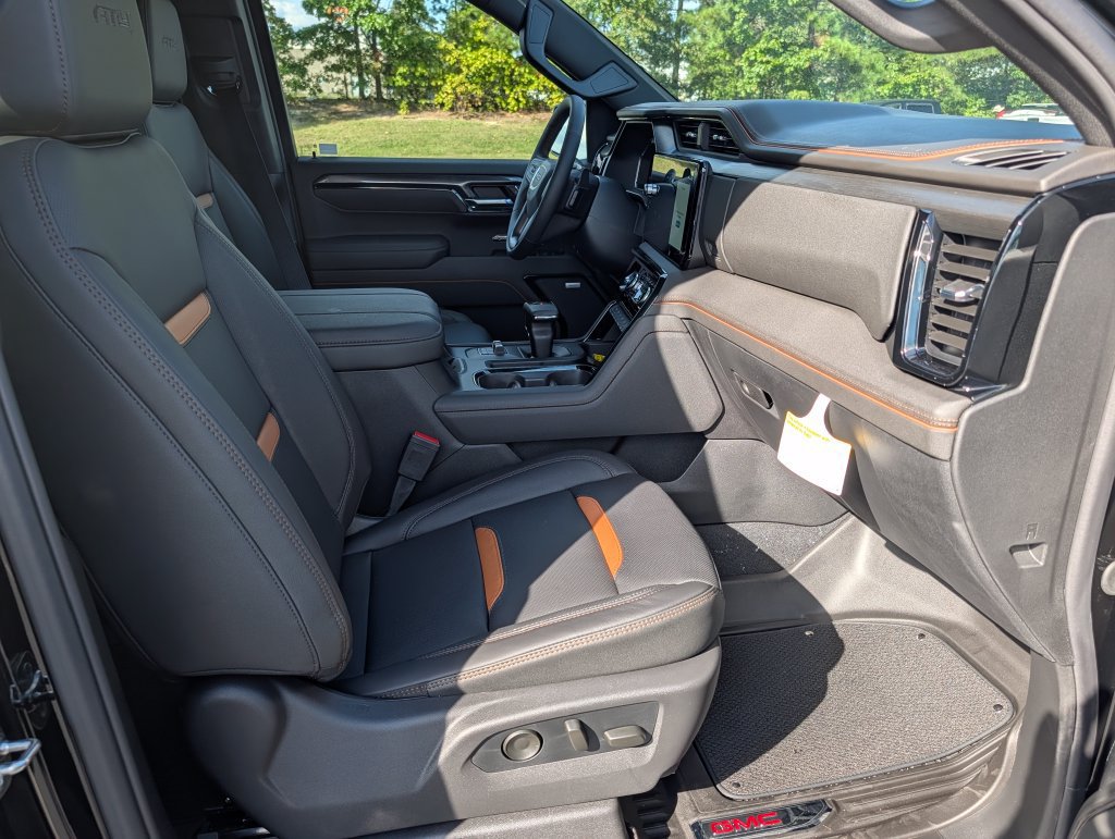 New 2026 GMC Sierra 1500 AT4 w/ AT4 Premium Package AWD/4WD image 11