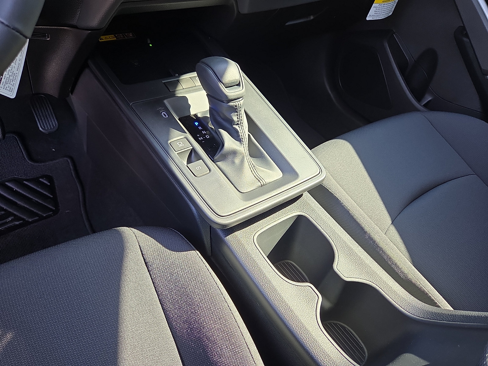 New 2026 Toyota Corolla Cross LE w/ Moonroof Package FWD image 15