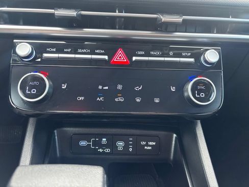 Used 2025 Hyundai Tucson SEL AWD/4WD image 27