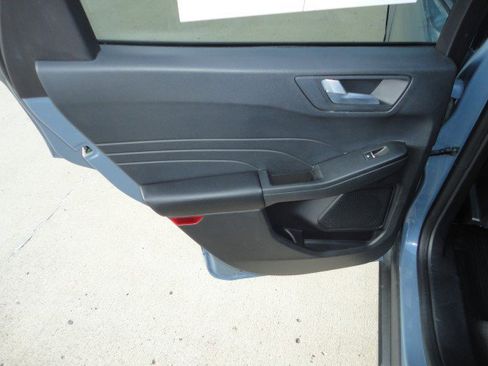 Used 2024 Ford Escape ST-Line image 9