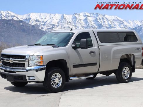 Used 2007 Chevrolet Silverado 2500 LT w/ 1LT Convenience Package AWD/4WD image 1