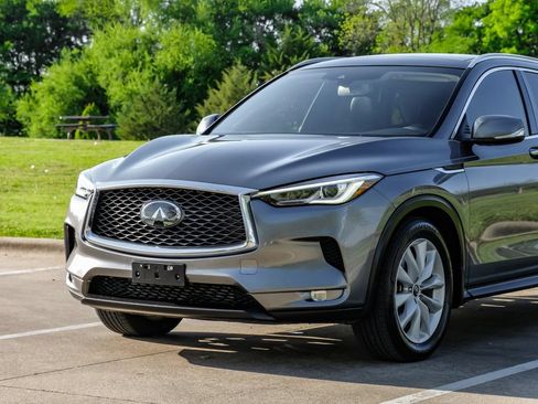 Used 2019 INFINITI QX50 Luxe w/ Cargo Package FWD image 8