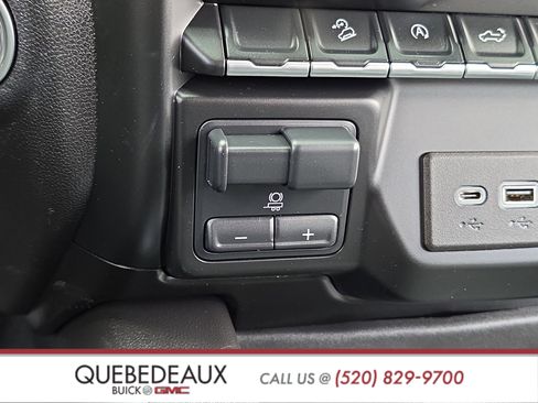 Used 2021 Chevrolet Silverado 1500 RST w/ Texas Edition Plus AWD/4WD image 26