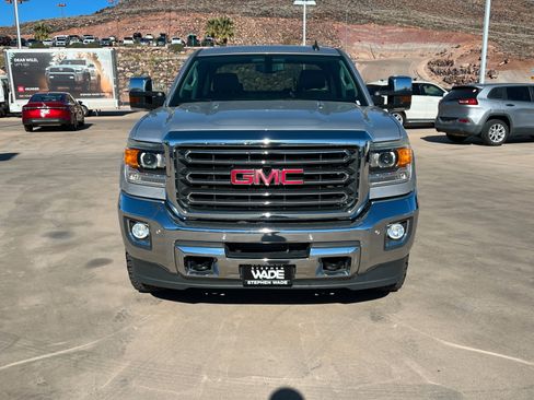 Used 2016 GMC Sierra 2500 SLT w/ Duramax Plus Package image 9