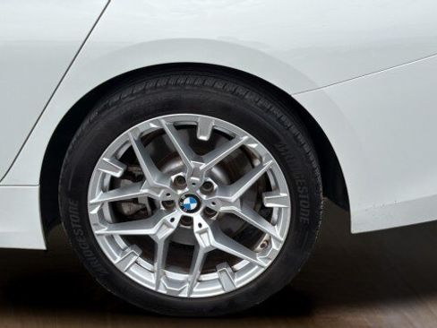 Used 2025 BMW 330i Sedan RWD image 17