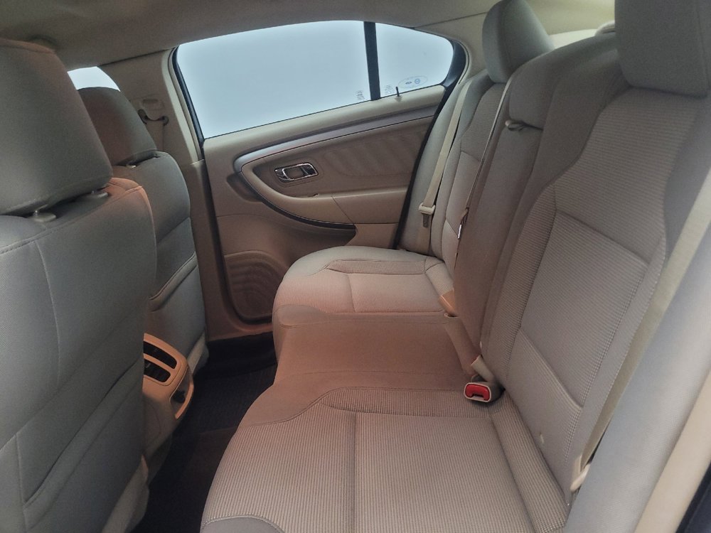 Used 2018 Ford Taurus SEL w/ Equipment Group 201A FWD image 18