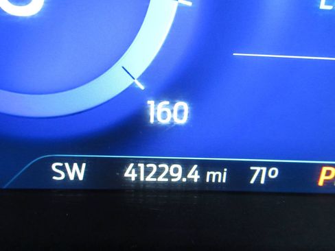 Used 2021 Ford Escape Titanium w/ Titanium Elite Package AWD/4WD image 26