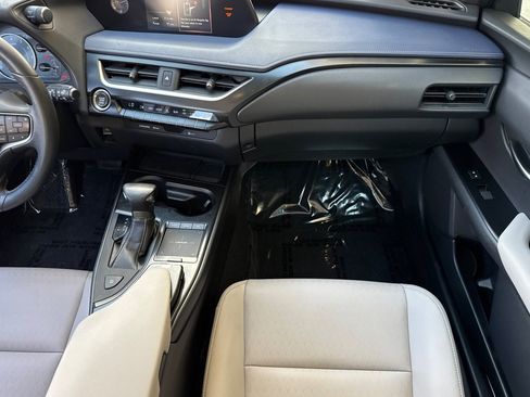 Used 2019 Lexus UX 200 w/ Accessory Package 2 FWD image 30