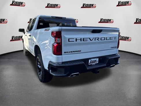 Used 2024 Chevrolet Silverado 1500 Custom Trail Boss w/ LPO, Dark Essentials Package AWD/4WD image 7