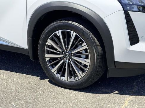 New 2026 Nissan Pathfinder Platinum AWD/4WD image 7