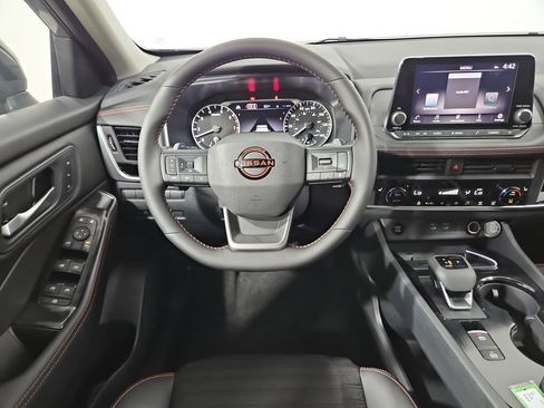 New 2026 Nissan Rogue SV AWD/4WD image 12