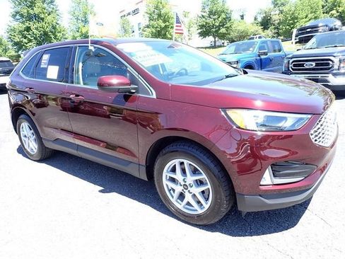 Certified 2024 Ford Edge SEL w/ Convenience Package AWD/4WD image 11