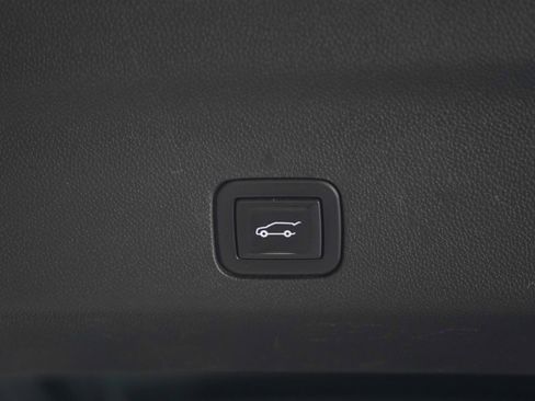 Used 2021 Chevrolet Tahoe LT w/ LT Signature Package AWD/4WD image 19
