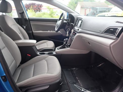Used 2018 Hyundai Elantra SEL FWD image 35