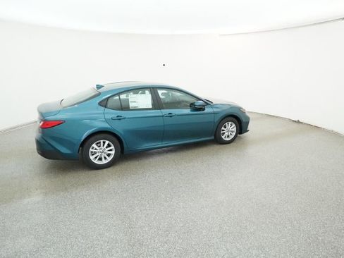 New 2026 Toyota Camry LE image 10