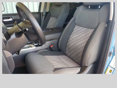 Used 2021 Toyota Tundra SR5 w/ SR5 Upgrade Package AWD/4WD image 2