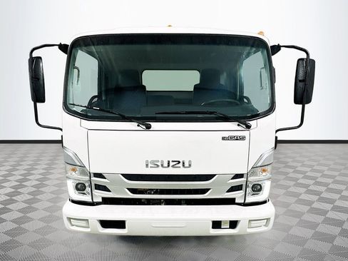 New 2026 Isuzu NPR RWD image 2