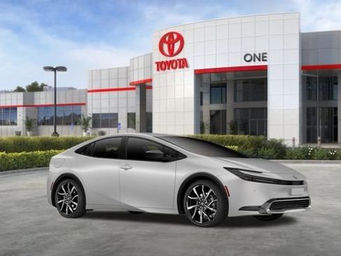 New 2026 Toyota Prius Plug-In Hybrid FWD image 17