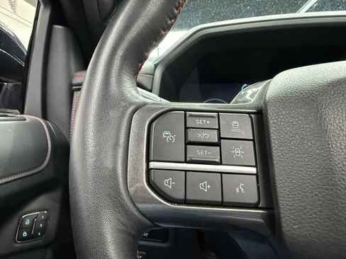 Used 2023 Ford Expedition Max Limited image 2