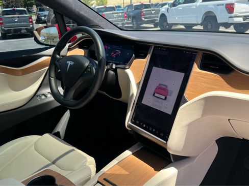 Used 2020 Tesla Model X Performance AWD/4WD image 20