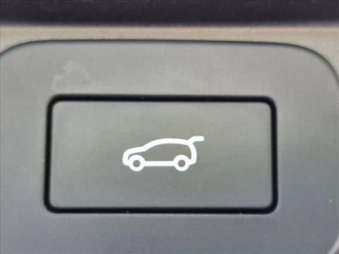 Used 2024 Land Rover Range Rover Autobiography AWD/4WD image 18