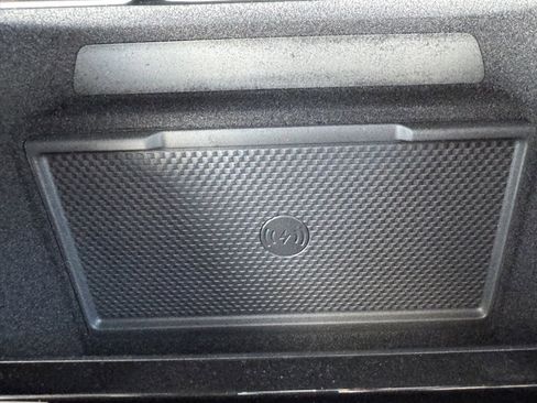 New 2025 Land Rover Range Rover Sport Dynamic SE image 16